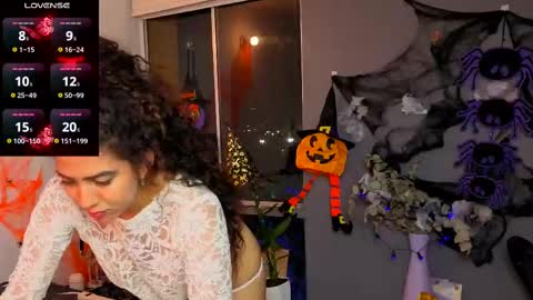   Lauu online show from October 8, 11:53 pm