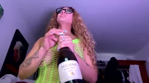 hokulani online show from December 4, 6:39 pm