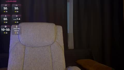 maksisisia online show from February 13, 2:40 pm