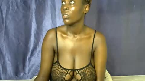 malaika_musa online show from March 18, 5:45 am