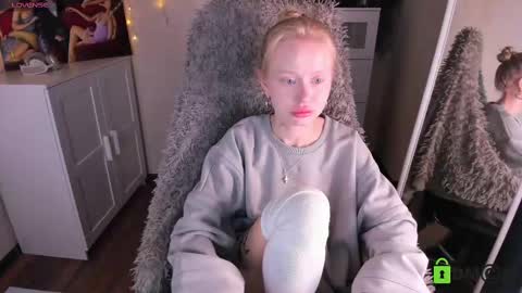 Malena online show from March 7, 10:35 am