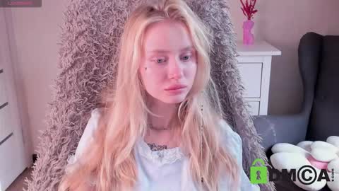 Malena online show from October 8, 8:29 am