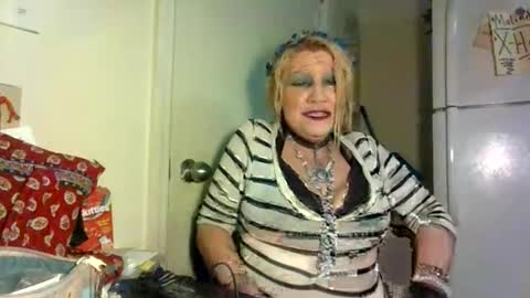 malinda702 online show from February 8, 10:19 am