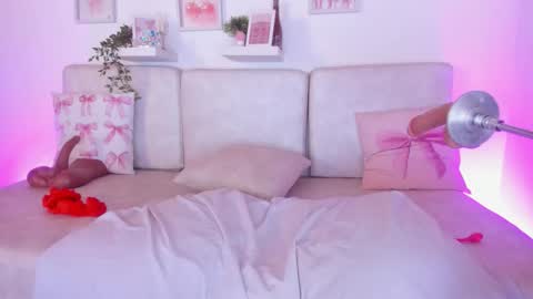 Malka online show from December 4, 8:42 pm