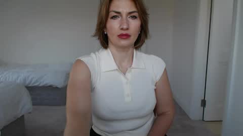 mallinia online show from March 9, 4:55 pm