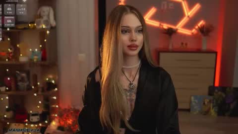 Amelie online show from November 19, 10:54 pm