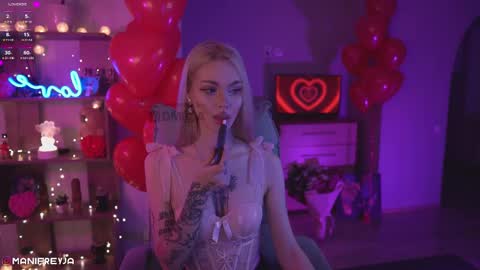 Amelie online show from February 14, 8:05 pm