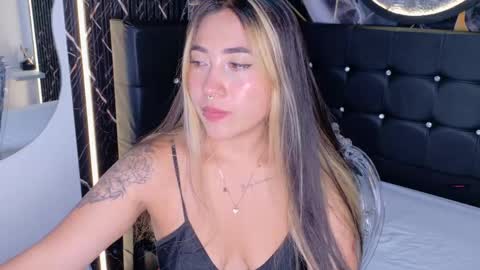 Manuela  online show from May 23, 5:28 am