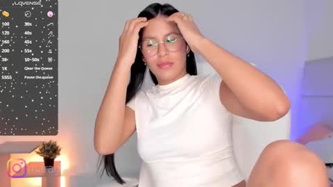 Mara online show from September 28, 10:15 pm