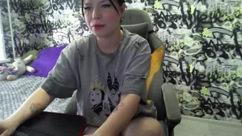 marble_kitten online show from January 16, 12:12 pm