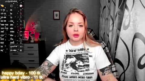 Sara online show from November 25, 10:54 pm