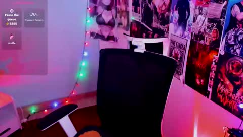 Margaret online show from September 17, 7:01 pm