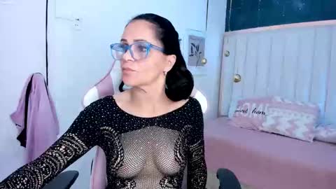 Margot  online show from February 2, 12:59 pm