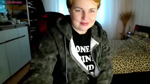 Mari online show from November 10, 5:57 am