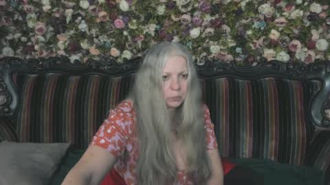 Maria online show from April 1, 10:51 pm