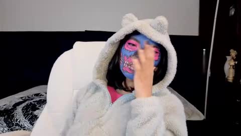 Maria online show from October 31, 8:35 pm