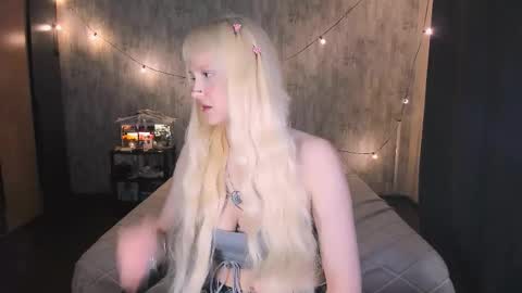 Maria online show from November 30, 2:49 am