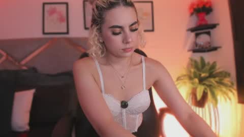 Marian online show from April 15, 7:14 pm