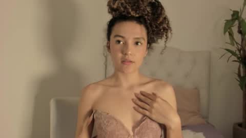 Marian online show from November 14, 2:11 am