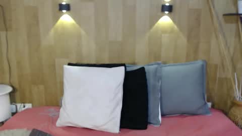 Mariana Angel online show from February 13, 6:20 pm