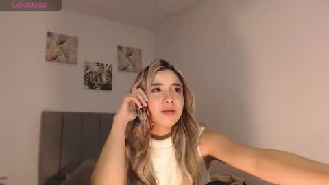 Mariana online show from May 16, 1:41 am