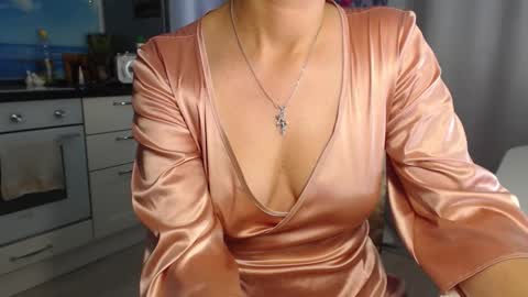 MarianaMur online show from October 12, 6:49 am