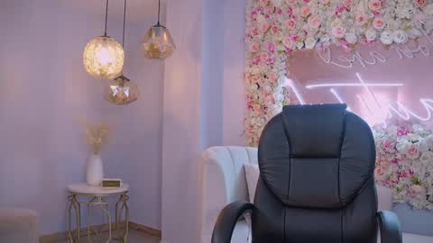 Marianne  online show from December 17, 9:16 pm