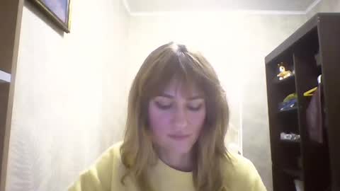 Elianor online show from April 18, 7:07 pm