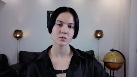 Marie Fitch online show from August 4, 3:34 am