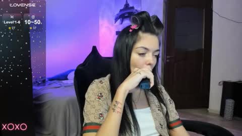 Maria  online show from February 18, 6:28 pm