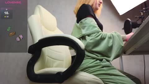 Marietta online show from December 12, 12:01 pm