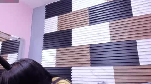   online show from December 13, 9:43 pm