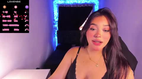 Mariana Hasper online show from March 7, 8:22 pm