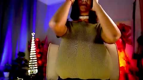 Nikita - Scroll down and read my bio please. New Pictures in Bio online show from November 9, 8:10 am