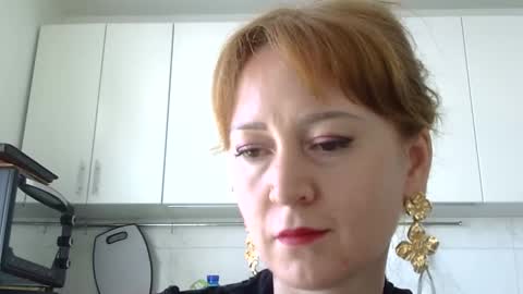 mariza_love359092 online show from March 13, 12:06 pm
