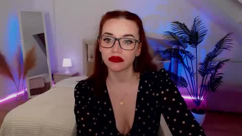 MarlaDewis online show from March 25, 6:55 pm