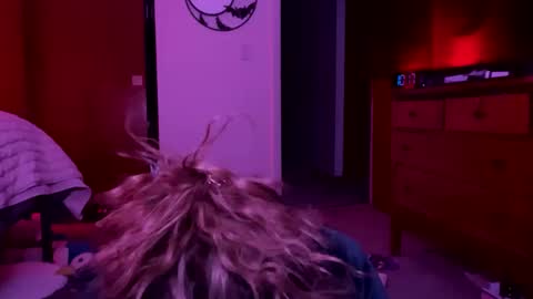 maroon_moon online show from February 19, 3:06 am