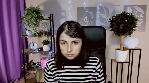 martaedams online show from April 7, 6:15 am