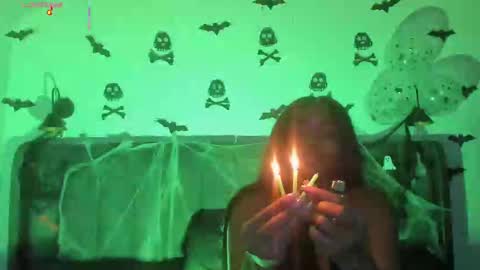 Laura online show from October 24, 10:17 pm