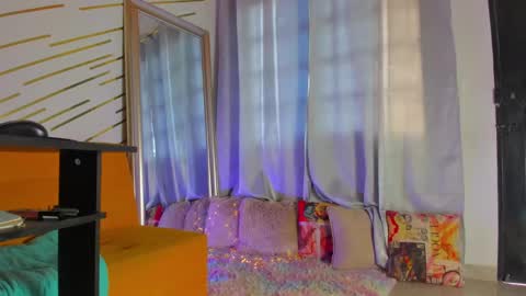 ...  ... online show from March 6, 6:37 pm