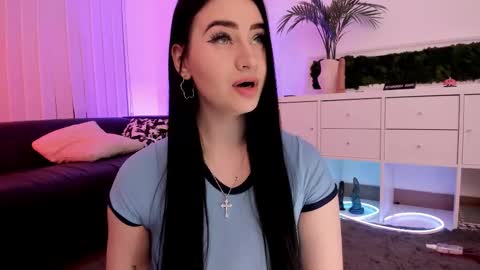 Mary online show from March 27, 8:26 am