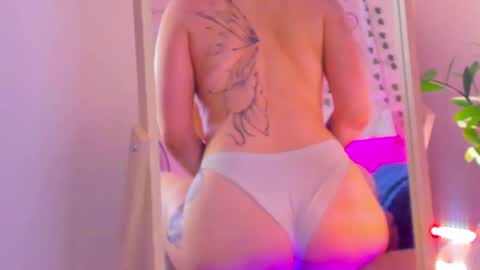 Mary online show from February 6, 7:01 am