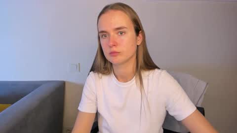 Mari online show from November 10, 1:50 pm