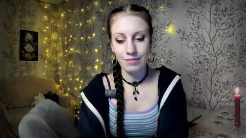 Mary Lou online show from October 31, 2:10 pm