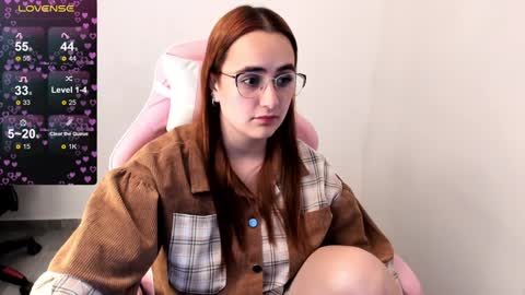 Dulce Maria online show from January 24, 3:00 am