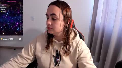 Dulce Maria online show from March 3, 5:30 pm