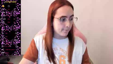 Dulce Maria online show from February 10, 11:45 pm