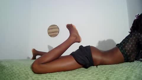 masked_shy_girl online show from November 9, 5:47 am