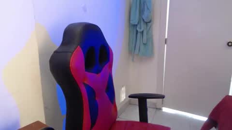 maxinesex_ online show from June 3, 2:55 pm