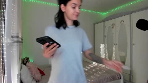 Maya online show from April 19, 4:56 am